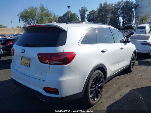 KIA Sorento 3.3l S 2019 5XYPG4A56KG596370 Image 4