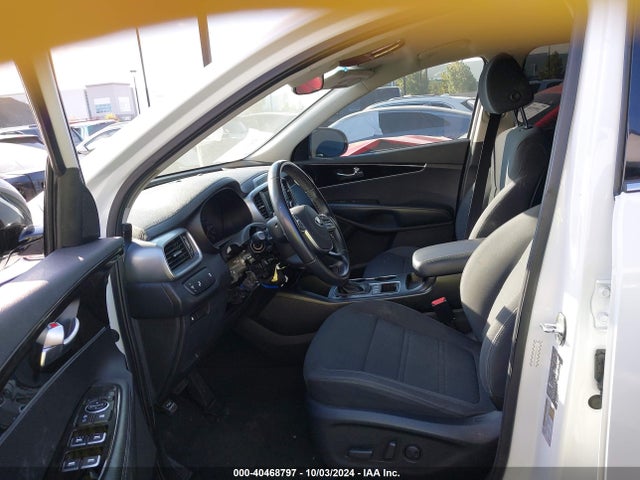 KIA Sorento 3.3l S 2019 5XYPG4A56KG596370 Image 5