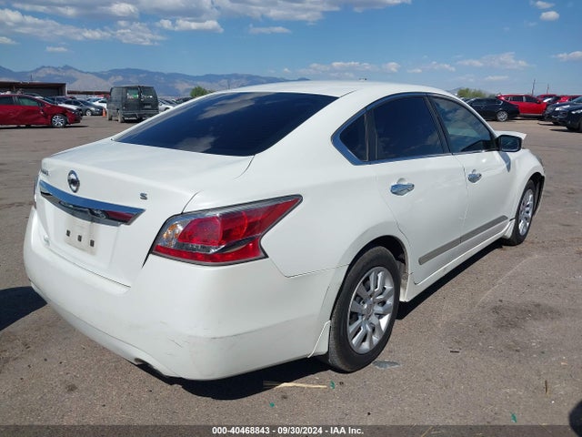 Nissan Altima 2.5 S 2015 1N4AL3AP5FN306766 Image 4