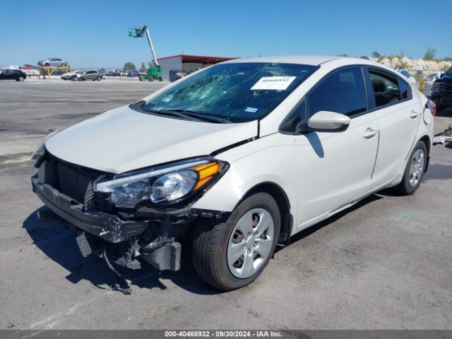 KNAFK4A69F5375523 KIA FORTE LX