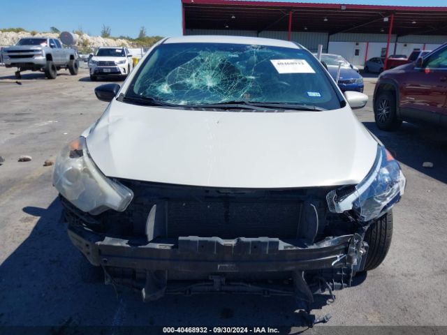 KNAFK4A69F5375523 KIA FORTE LX