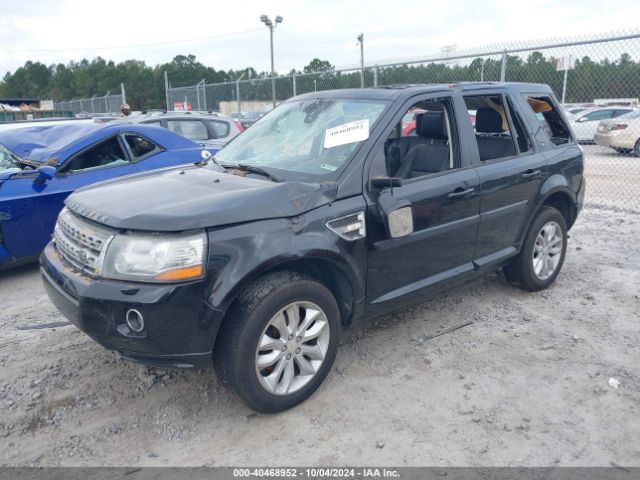 Land Rover LR2 2014 SALFR2BG9EH418483 Image 2