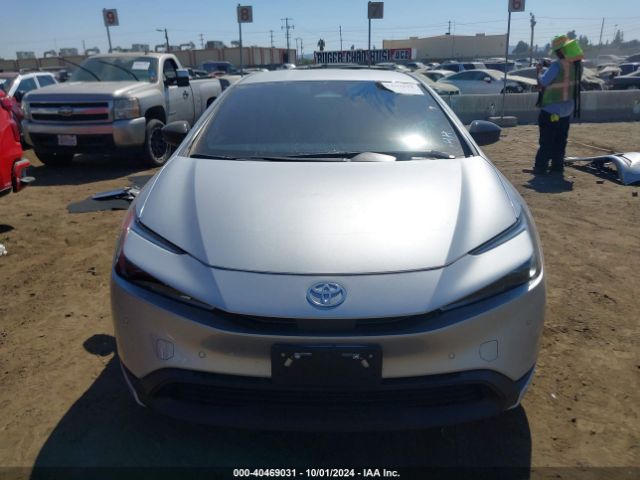 JTDACAAU4R3027622 Toyota Prius Le
