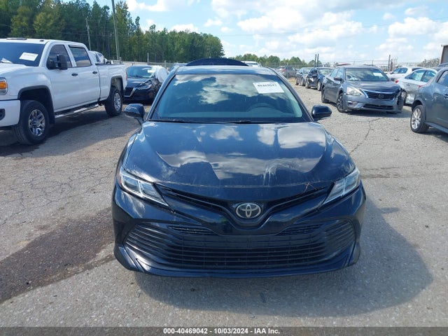 Toyota CAMRY LE 2018 JTNB11HK1J3032162 Image 13