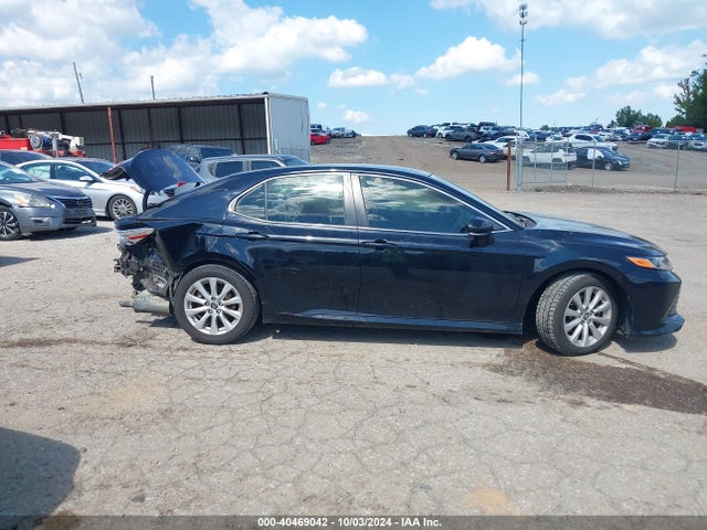 Toyota CAMRY LE 2018 JTNB11HK1J3032162 Image 14