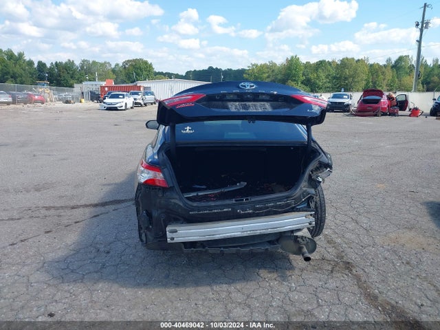 Toyota CAMRY LE 2018 JTNB11HK1J3032162 Image 17
