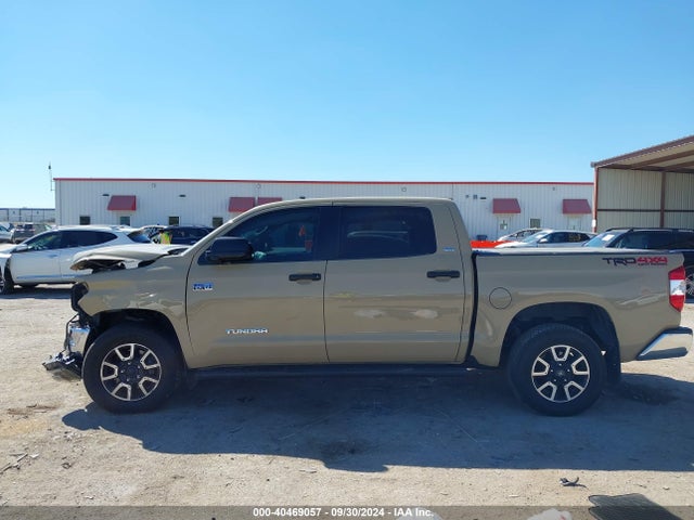 5TFDY5F11JX733724 Toyota Tundra Sr5 5.7l V8
