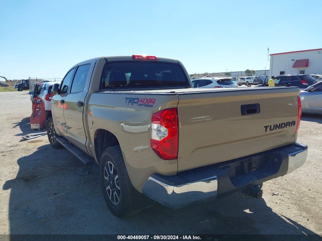 5TFDY5F11JX733724 Toyota Tundra Sr5 5.7l V8