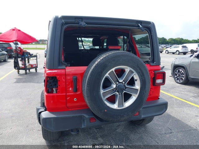 1C4HJXEN3LW233711 Jeep Wrangler Unlimited Sahara 4x4