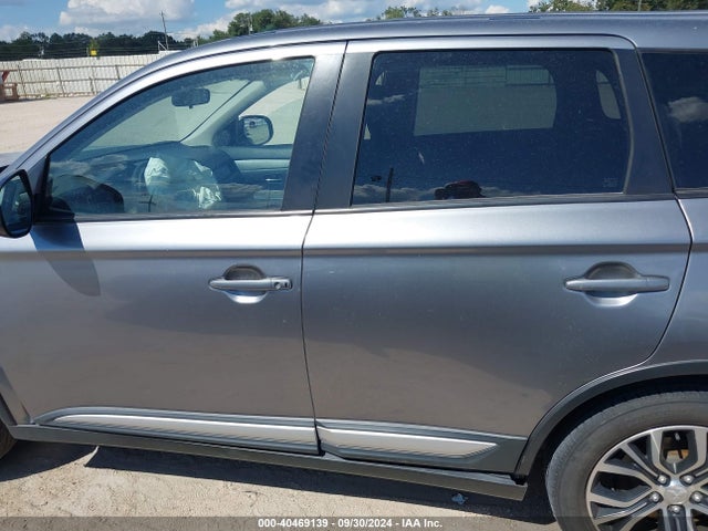 JA4AD3A31JZ040341 Mitsubishi Outlander Se