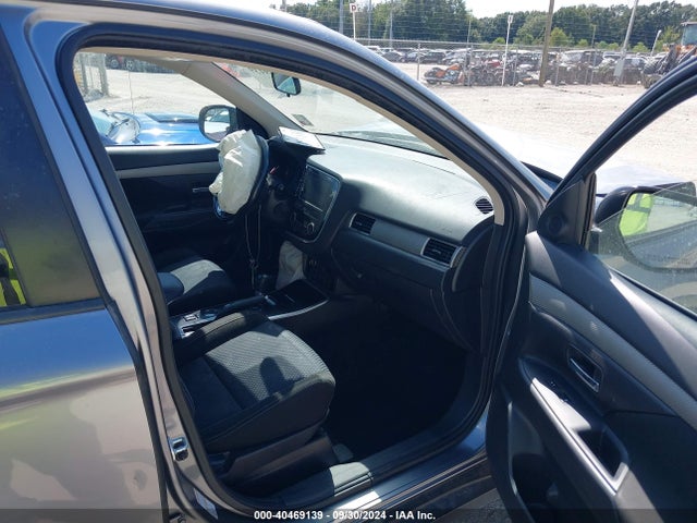 2018 MITSUBISHI OUTLANDER JA4AD3A31JZ040341 Photo 4