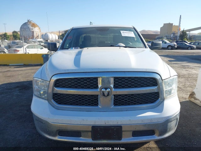 1C6RR7KM0KS726171 RAM 1500 Classic Tradesman  4x4 5'7 Box