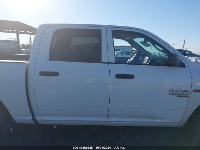1C6RR7KM0KS726171 RAM 1500 Classic Tradesman  4x4 5'7 Box