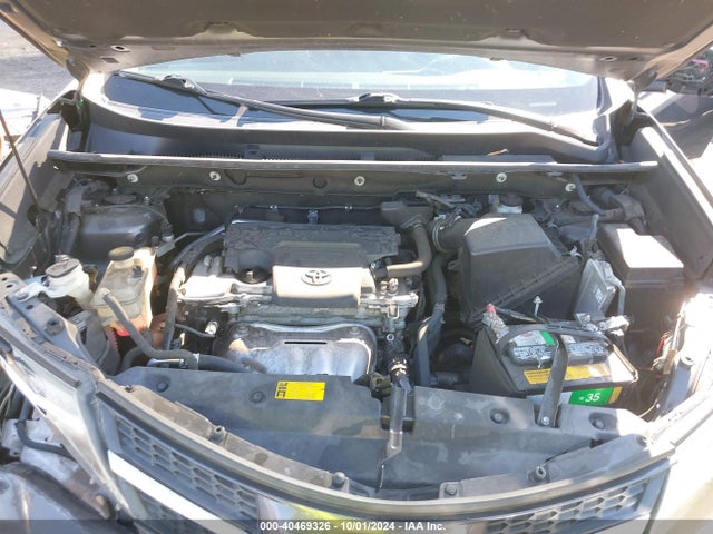 Toyota RAV4 LE 2015 2T3ZFREV5FW227218 Image 10