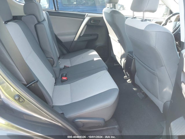 Toyota RAV4 LE 2015 2T3ZFREV5FW227218 Image 8