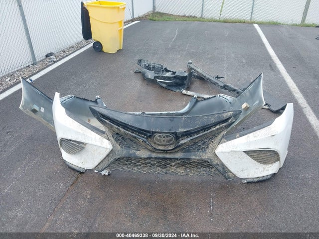 4T1B11HK7JU081764 Toyota CAMRY SE