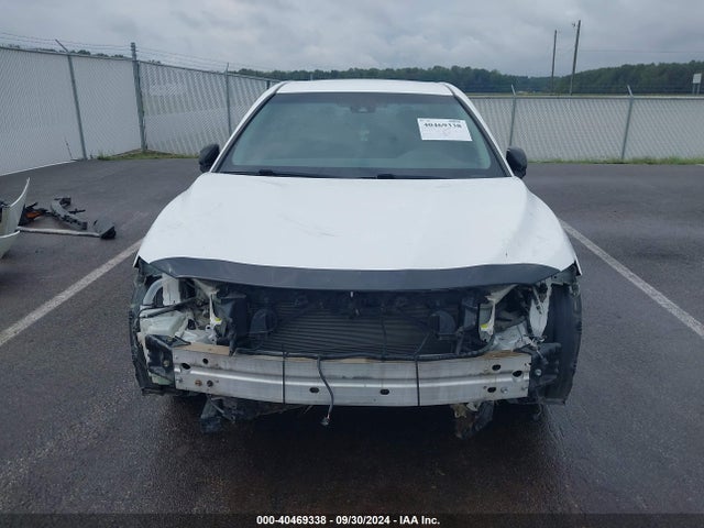 4T1B11HK7JU081764 Toyota CAMRY SE