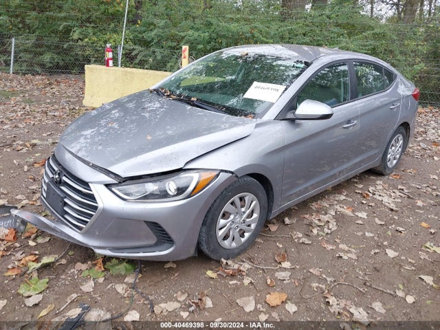 Hyundai ELANTRA SE 2017 5NPD74LF5HH208247 Image 2
