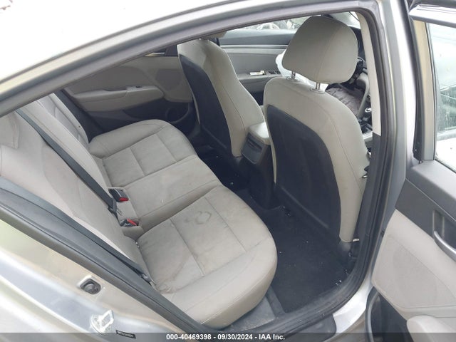 Hyundai ELANTRA SE 2017 5NPD74LF5HH208247 Image 8