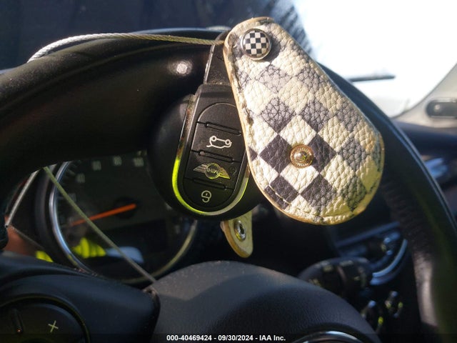 2017 MINI HARDTOP WMWXP7C50H2A45286 Photo 10