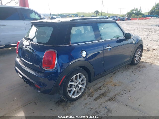 2017 MINI HARDTOP WMWXP7C50H2A45286 Photo 3