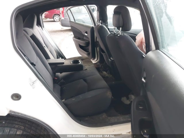 Chrysler 200 LX 2014 1C3CCBAB0EN195306 Image 8