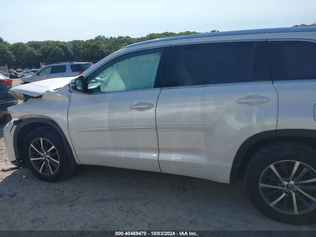 Toyota Highlander Xle 2017 5TDJZRFH1HS456366 Image 14