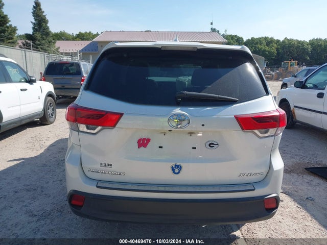 Toyota Highlander Xle 2017 5TDJZRFH1HS456366 Image 16