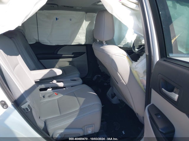 Toyota Highlander Xle 2017 5TDJZRFH1HS456366 Image 8