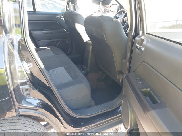 Jeep Compass Sport 2015 1C4NJDBBXFD248265 Image 8