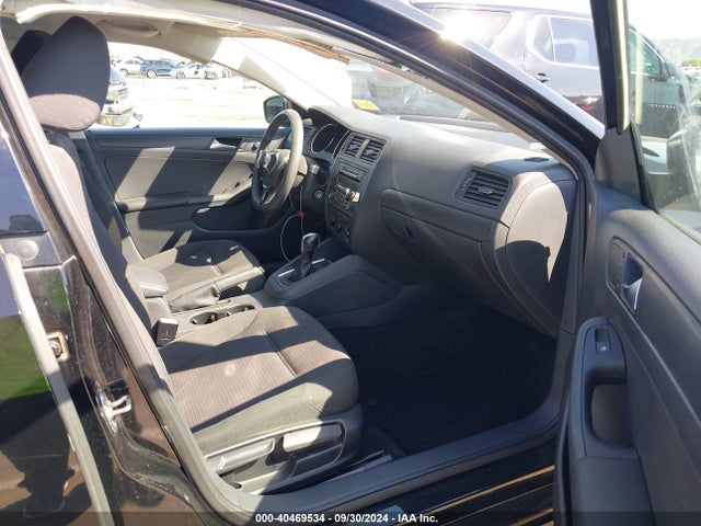 3VW2K7AJ0FM403949 Volkswagen Jetta 2.0l S