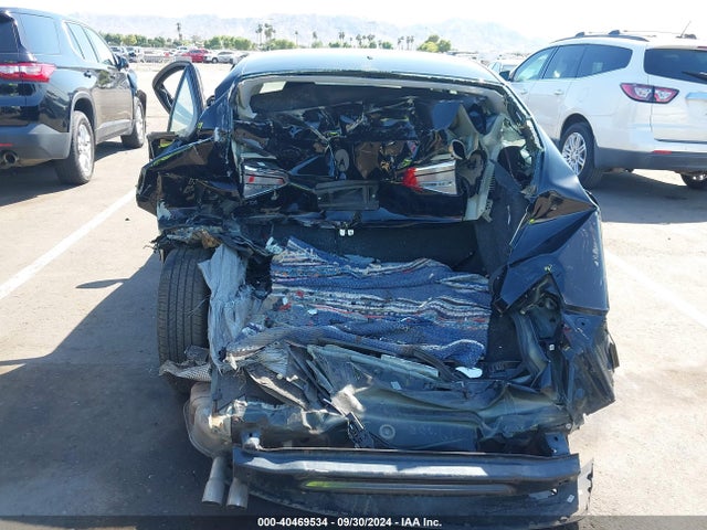 3VW2K7AJ0FM403949 Volkswagen Jetta 2.0l S