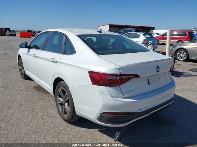 3VWEM7BU8PM057652 Volkswagen Jetta 1.5t Se