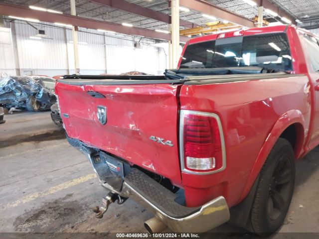 1C6RR7NM9JS356106 RAM 1500 Laramie  4x4 5'7 Box
