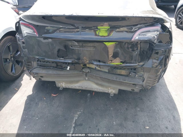 2023 TESLA MODEL 3 5YJ3E1EA5PF558833 Photo 5