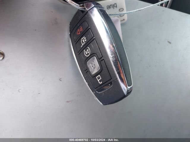 5LMJJ3LT4JEL06432 Lincoln Navigator L Reserve