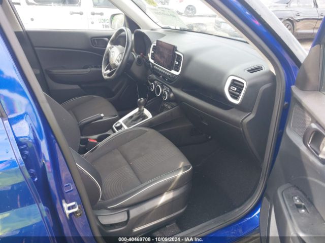 KMHRC8A37NU176559 Hyundai Venue Limited