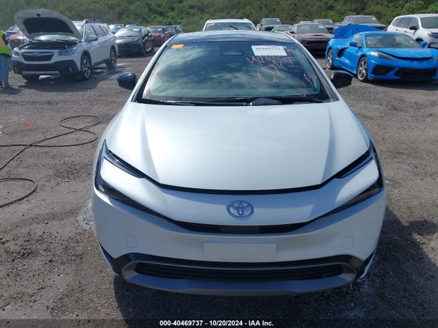 JTDACAAU8R3018938 Toyota Prius Limited