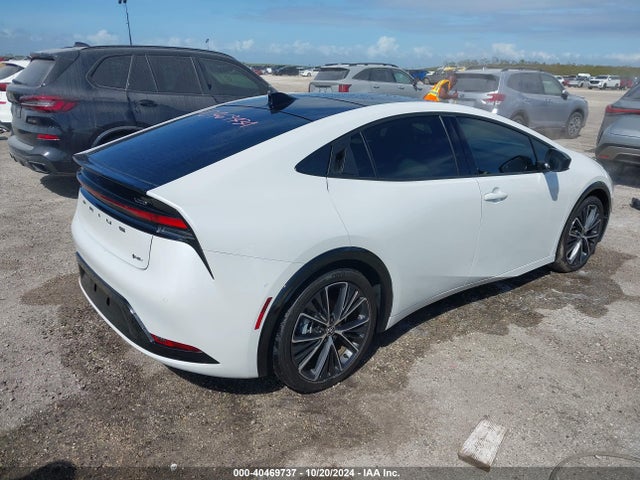JTDACAAU8R3018938 Toyota Prius Limited