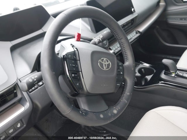 JTDACAAU8R3018938 Toyota Prius Limited