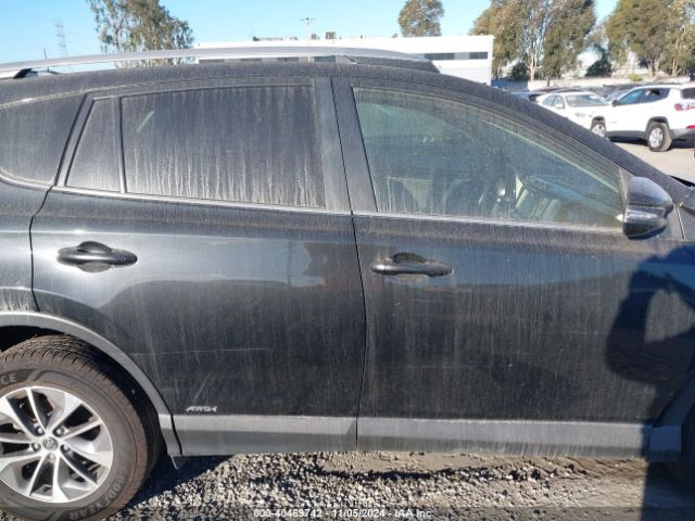JTMRJREVXJD161494 Toyota Rav4 Hybrid Xle