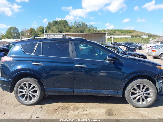 2T3DFREV4HW559244 Toyota Rav4 Platinum
