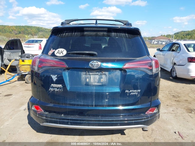 2T3DFREV4HW559244 Toyota Rav4 Platinum