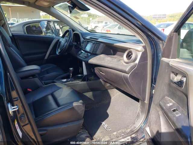 2T3DFREV4HW559244 Toyota Rav4 Platinum