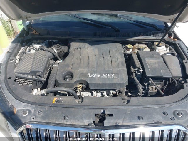 1G4GB5G30GF139943 Buick Lacrosse Leather