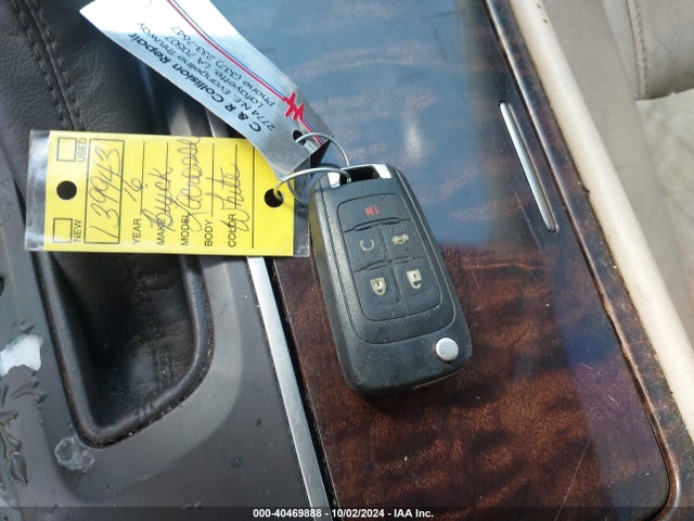 1G4GB5G30GF139943 Buick Lacrosse Leather