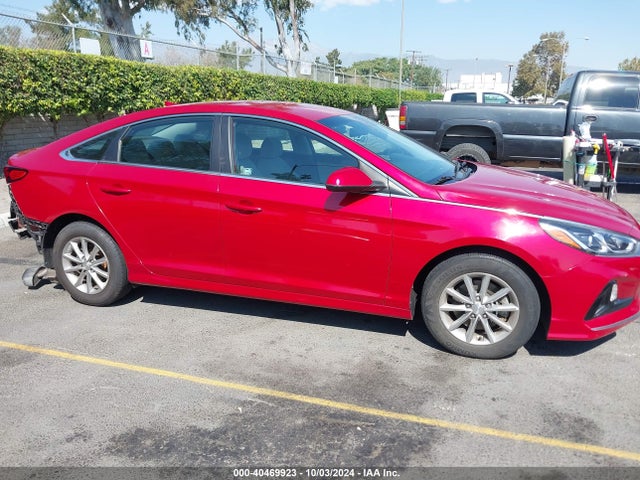 Hyundai SONATA SE 2018 5NPE24AF0JH691223 Image 14