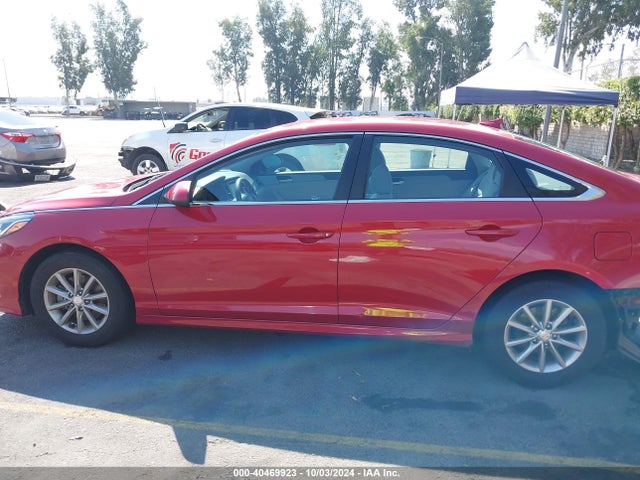 Hyundai SONATA SE 2018 5NPE24AF0JH691223 Image 15