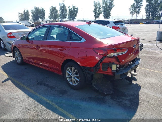 Hyundai SONATA SE 2018 5NPE24AF0JH691223 Image 3