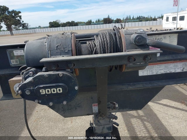 40469974 :رقم المزاد ، 5SHFW5028MB000334 vin ، 2021 Kaufman Trailers Trailer مزاد بيع